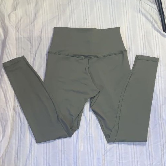 Lululemon fast and free olive green size 6 - Picture 5 of 6